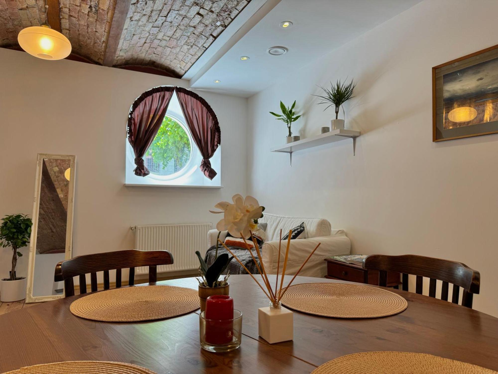 Stay In Art Nouveau District Riga Bagian luar foto